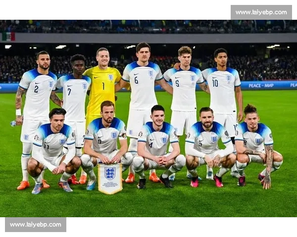 全球足球赛事精彩对决实时比分分析与最新战况更新 全球足球赛事精彩对决实时比分分析与最新战况更新